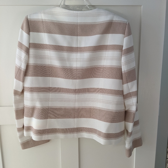 Preston & York skirt suit set - Picture 5 of 7